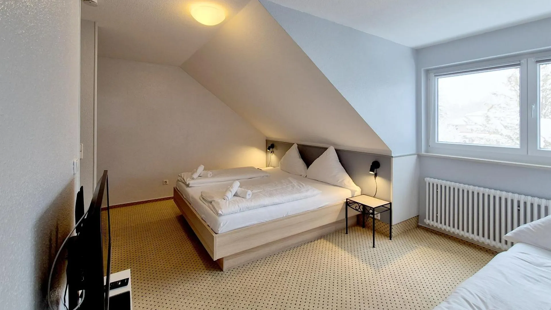 Hotel Cafe Schachener Hof Lindau  0*, Lindau (Bodensee)
