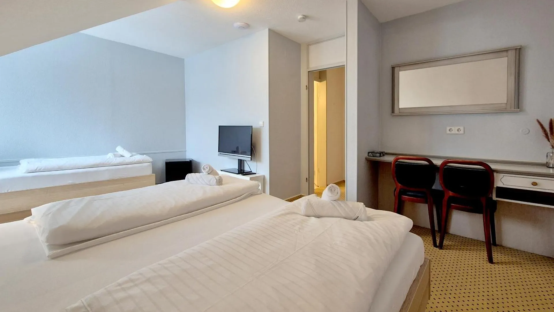 Hotel Cafe Schachener Hof Lindau   Lindau (Bodensee)
